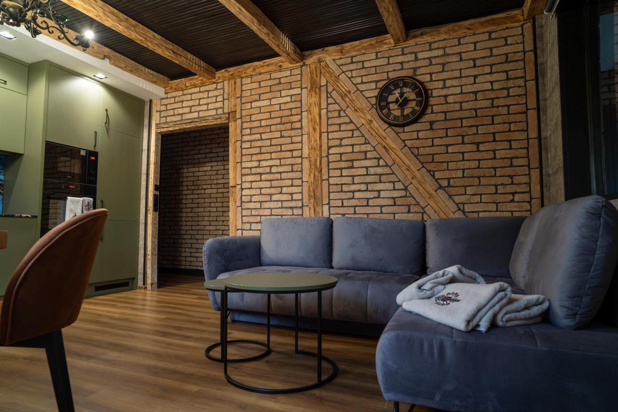 Wladyslawka Apartment *